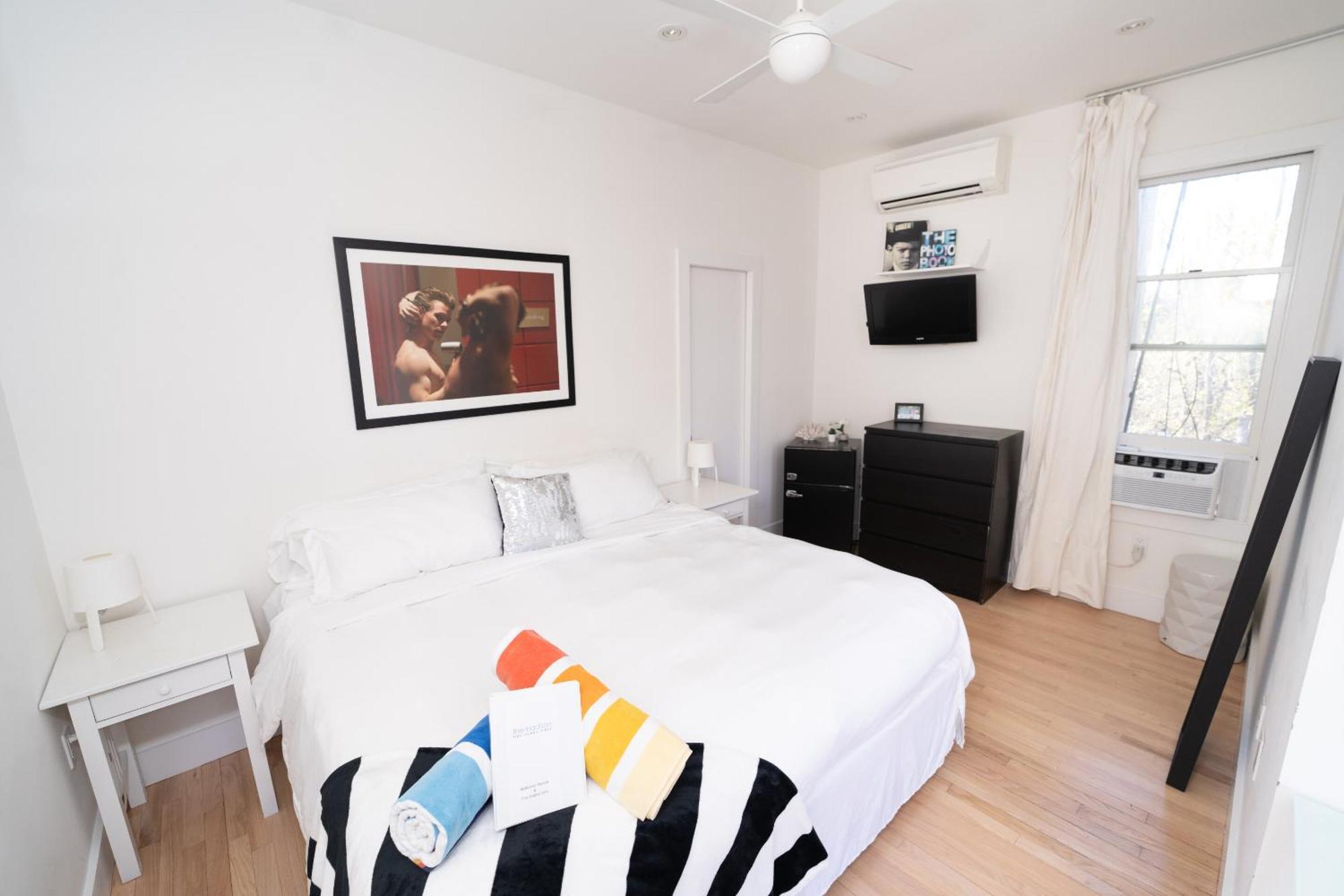 The Madison Fire Island Pines Hotel Room photo